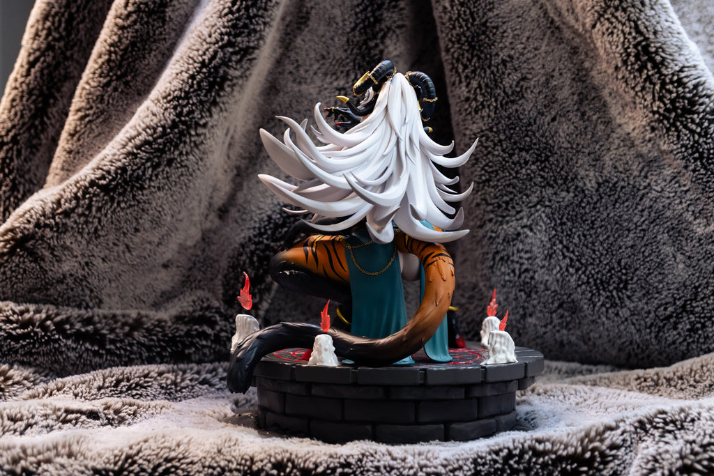 Hervy 1/7 Scale Figure - Hand Painted Resin Statue